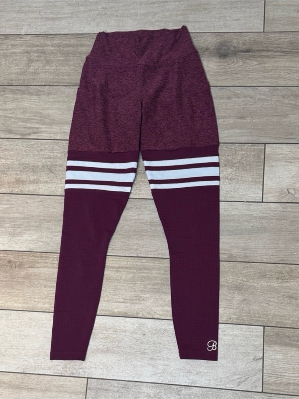 Bombshell Sportswear Maroon
Leggings- Size XS